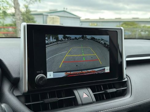 Certified 2025 Toyota RAV4 XLE image 30