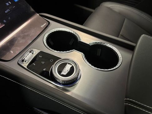 New 2026 Cadillac Vistiq Luxury image 41