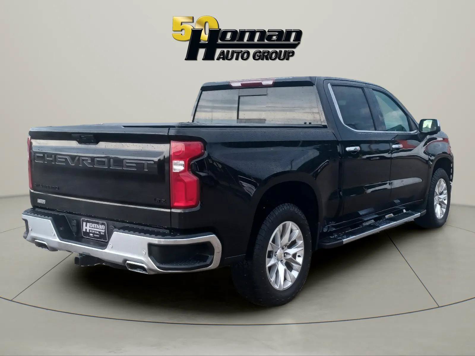 Used 2022 Chevrolet Silverado 1500 LTZ w/ Z71 Off-Road Package AWD/4WD image 5