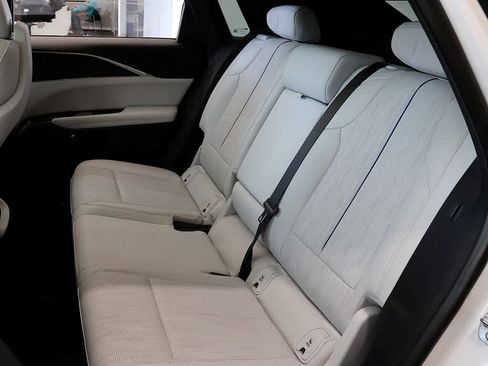 Used 2024 Cadillac Lyriq Luxury w/ LPO, Floor Liner Package AWD/4WD image 6