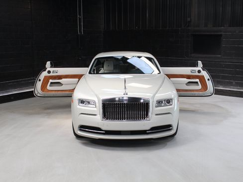 Used 2014 Rolls-Royce Wraith RWD image 5