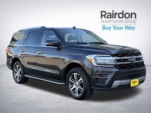 Used 2023 Ford Expedition Limited image 1