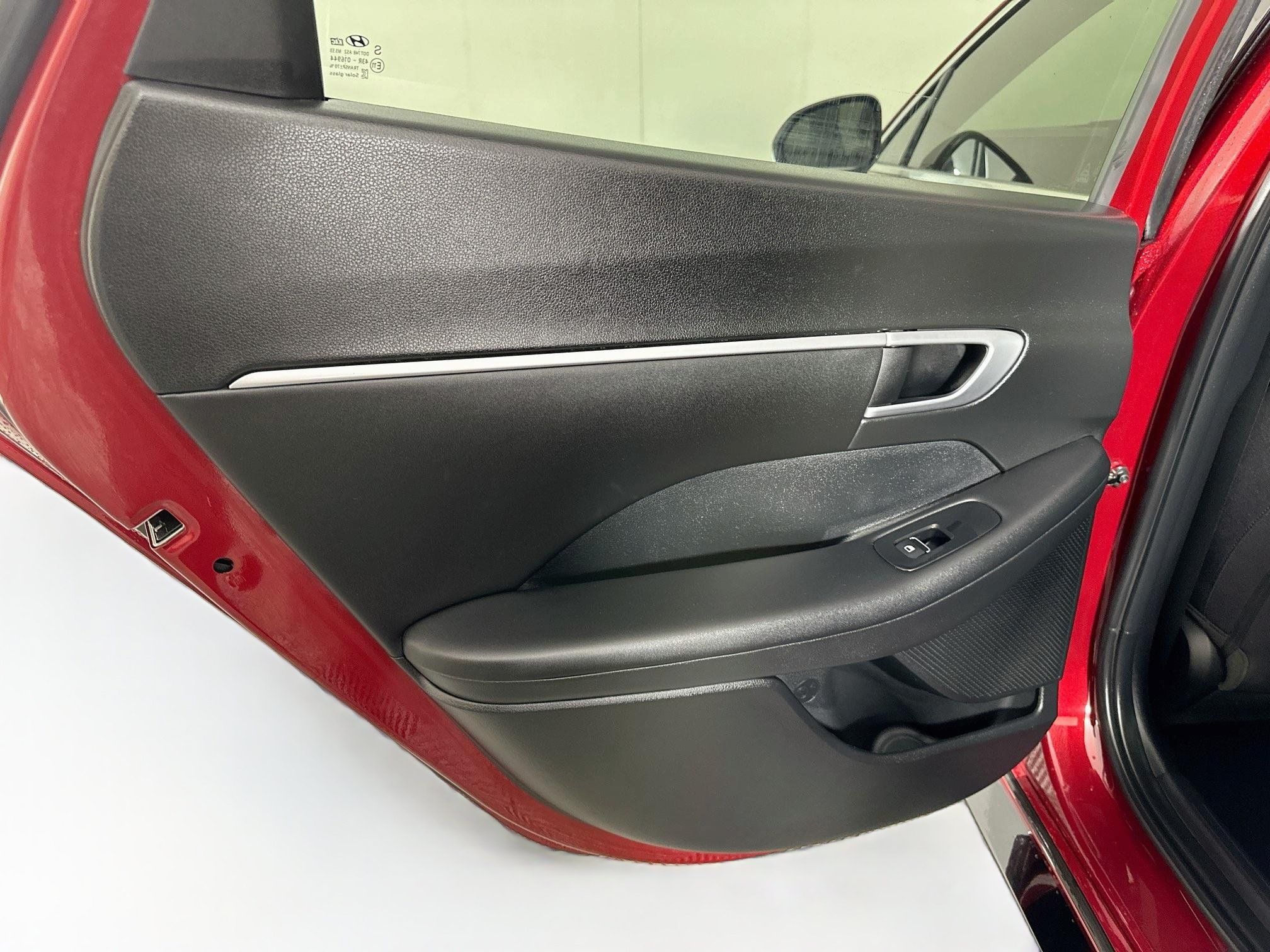 Used 2025 Hyundai Sonata SEL FWD image 26