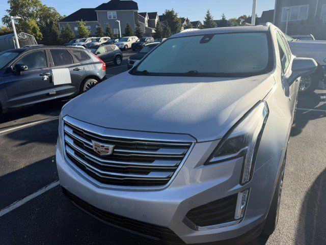 Used 2017 Cadillac XT5 Premium Luxury w/ LPO, Wheel Lock Package AWD/4WD image 11