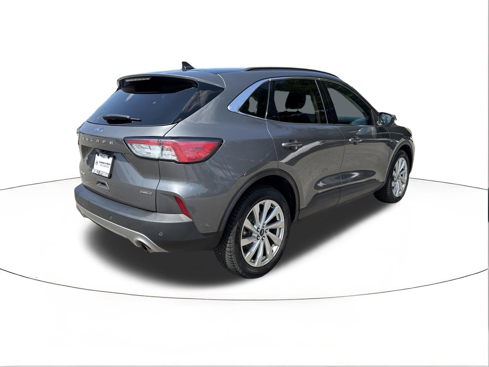 Used 2021 Ford Escape Titanium w/ Titanium Elite Package AWD/4WD image 3