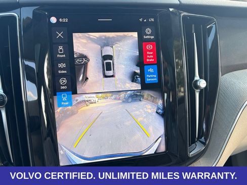 Used 2024 Volvo XC60 B5 Plus w/ Protection Package Premier AWD/4WD image 22