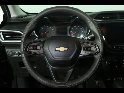Used 2023 Chevrolet TrailBlazer LT w/ Convenience Package image 21