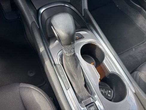 Used 2024 Chevrolet Malibu LT w/ Sport Edition FWD image 17
