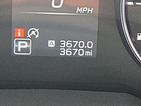 Used 2025 Subaru Outback Premium image 21