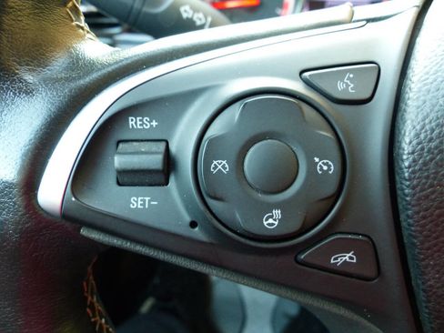 Used 2018 Buick Regal Essence w/ Driver Confidence Package #1 image 28