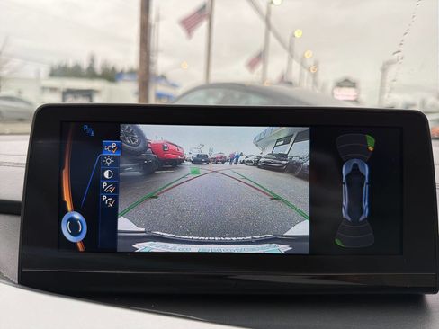 Used 2015 BMW i8 image 22