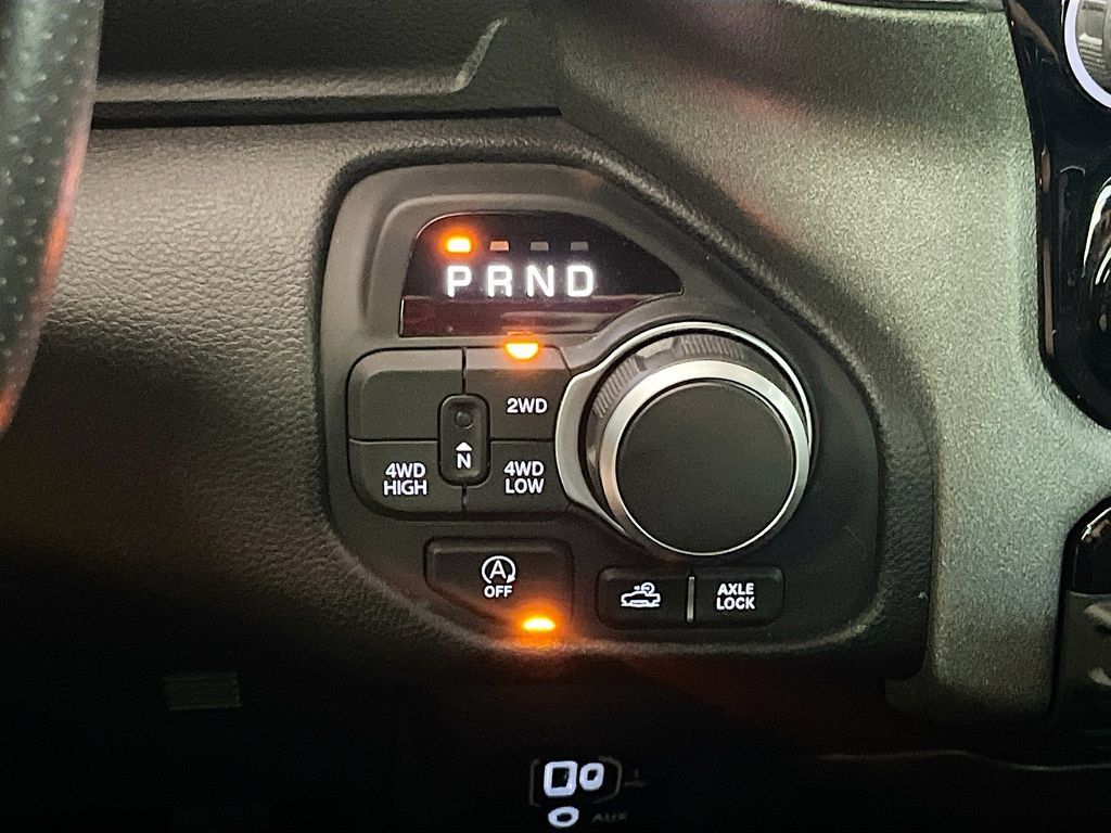 Used 2025 RAM 1500 Warlock AWD/4WD image 16