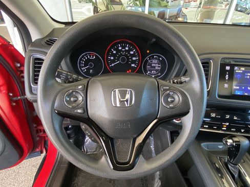 Used 2017 Honda HR-V EX image 29