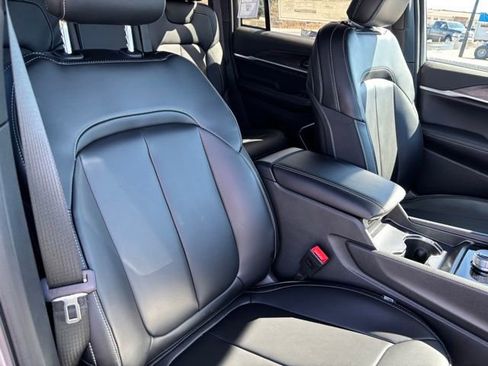 New 2026 Jeep Grand Cherokee Limited w/ Trailer Tow Package image 24