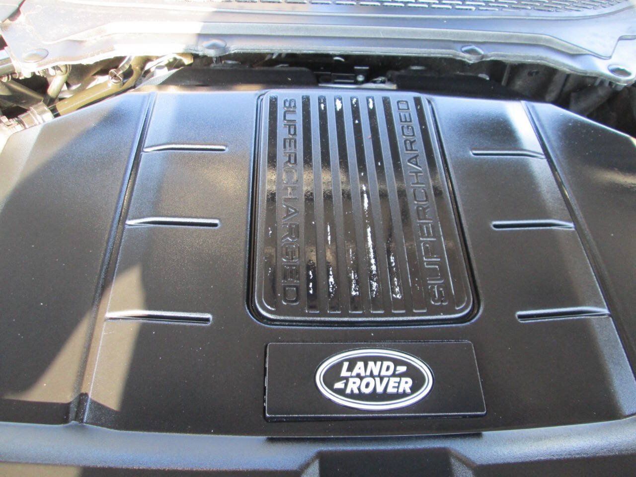 Used 2017 Land Rover Range Rover Supercharged AWD/4WD image 65