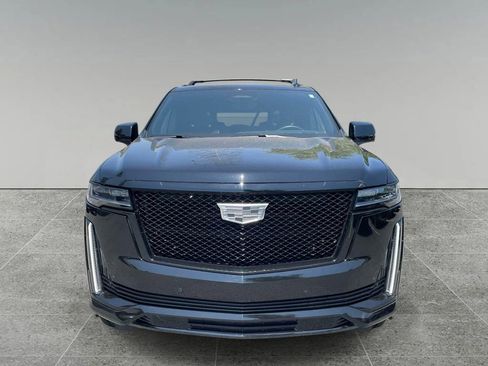 Used 2024 Cadillac Escalade Sport w/ LPO, ONYX Package AWD/4WD image 8