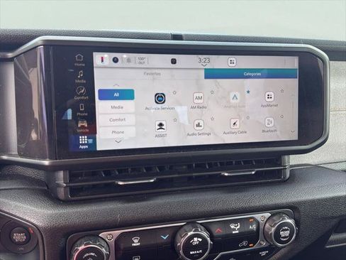 Certified 2025 Jeep Gladiator Sport AWD/4WD image 24