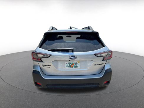 Used 2025 Subaru Outback Onyx Edition AWD/4WD image 6