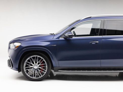 Used 2024 Mercedes-Benz GLS 63 AMG 4MATIC image 17