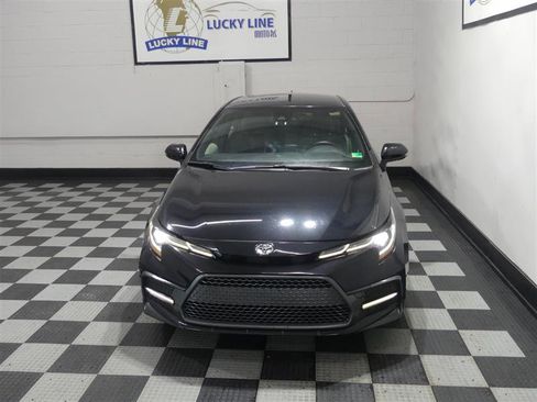 Used 2020 Toyota Corolla SE FWD image 3