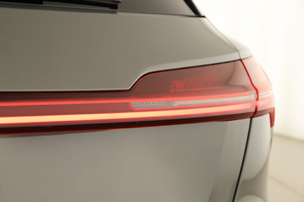 Certified 2024 Audi Q8 e-tron Premium AWD/4WD image 30