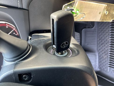 Used 2025 Toyota RAV4 LE FWD image 35