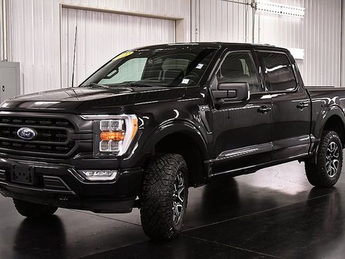 Used 2022 Ford F150 XLT w/ Equipment Group 302A High image 3