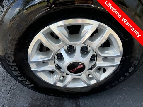 Used 2025 GMC Sierra 2500 Pro image 10