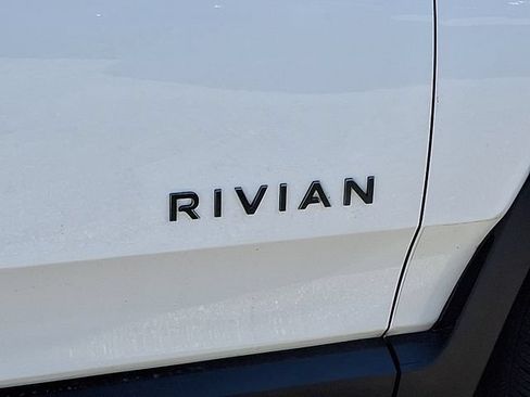 Used 2025 Rivian R1S Adventure AWD/4WD image 26