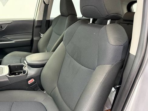 Used 2025 Toyota RAV4 LE image 14
