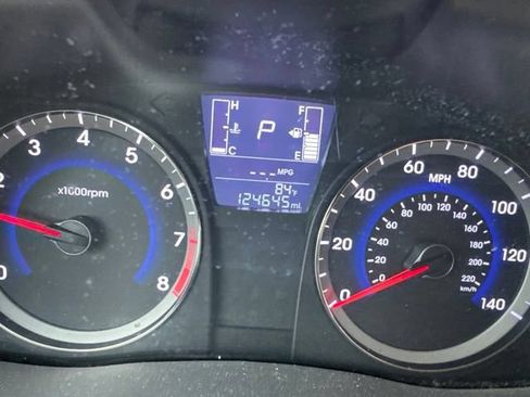 Used 2017 Hyundai Accent SE FWD image 5