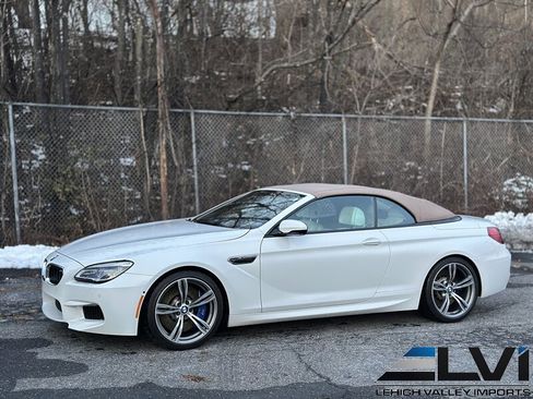 Used 2017 BMW M6 Convertible image 2