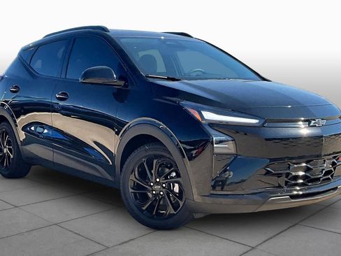 New 2027 Chevrolet Bolt RS w/ Technology Package FWD image 3