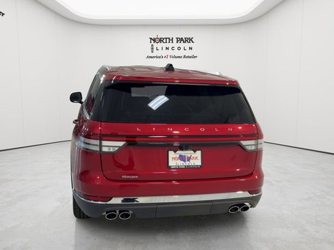 New 2026 Lincoln Aviator 2WD image 8