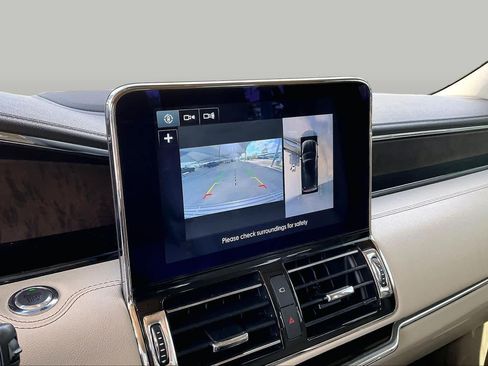 Used 2018 Lincoln Navigator L Reserve w/ Technology Package AWD/4WD image 26