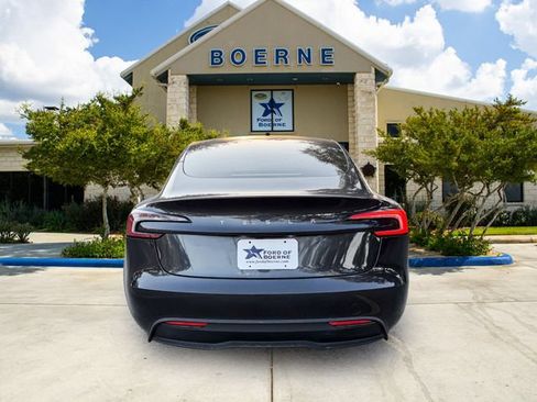 Used 2024 Tesla Model 3 Standard Range RWD image 4