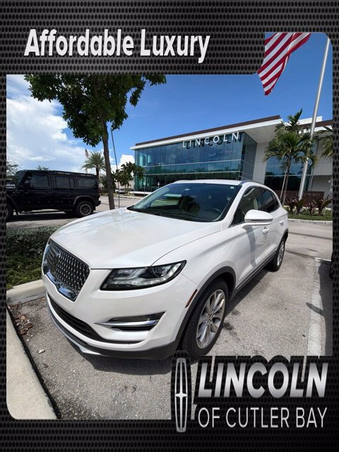 Used 2019 Lincoln MKC Select w/ Select Plus Package FWD image 1