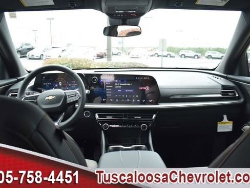 New 2026 Chevrolet Traverse LT w/ LPO, Floor Liner Package image 3