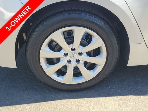 Used 2024 Toyota Corolla LE FWD image 8