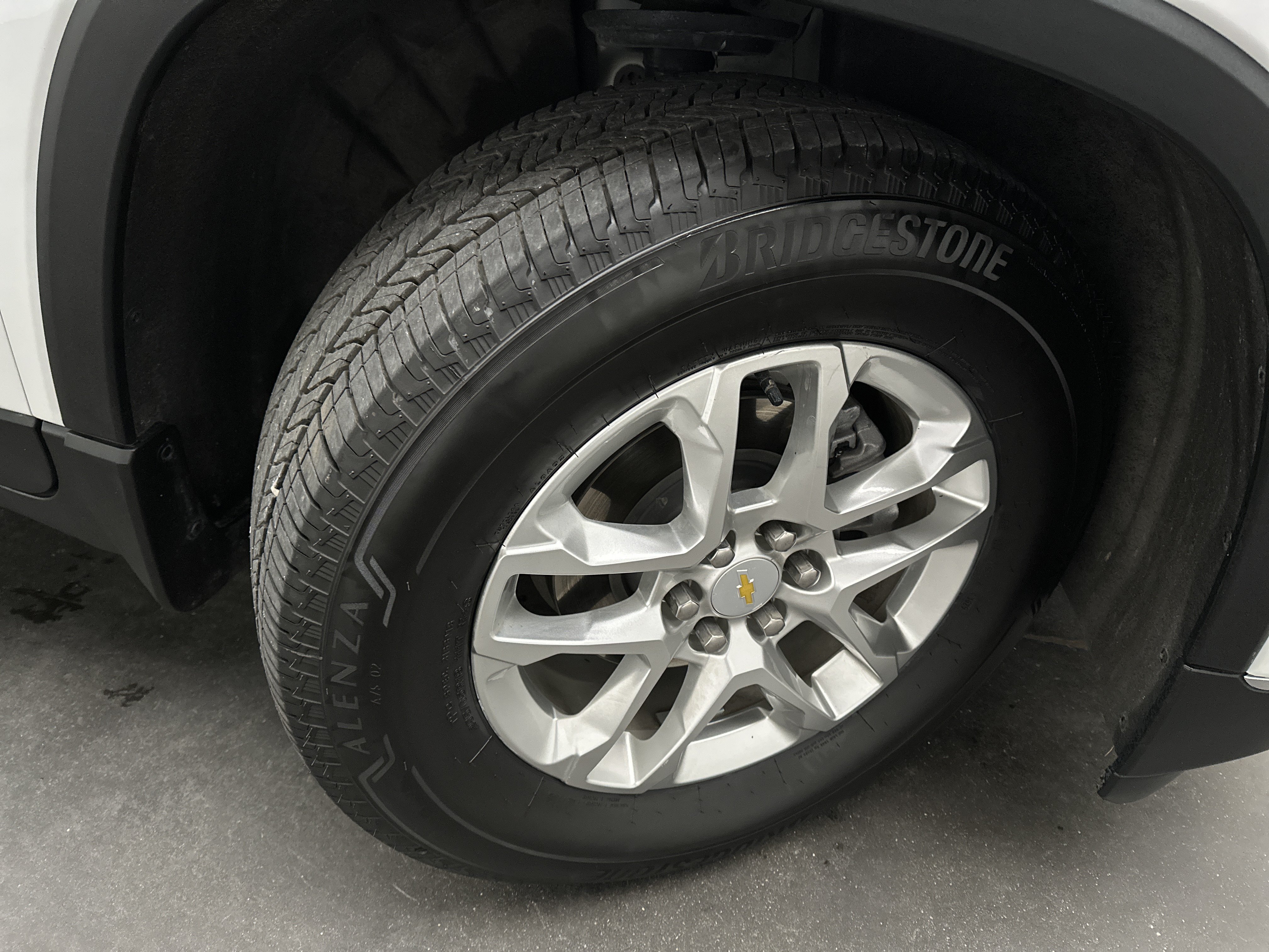 Used 2021 Chevrolet Traverse LT AWD/4WD image 11