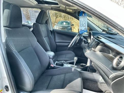 Used 2016 Toyota RAV4 XLE w/ Convenience Package image 28