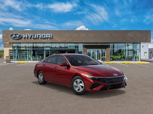 New 2025 Hyundai Elantra SE image 2