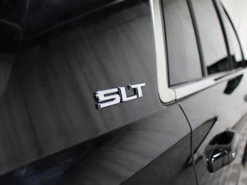 Used 2017 GMC Yukon SLT RWD image 34
