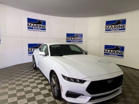 Used 2024 Ford Mustang Premium RWD image 4