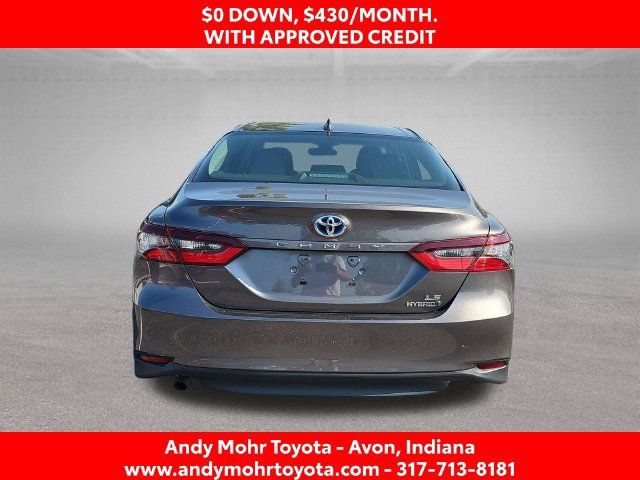 Used 2022 Toyota Camry LE FWD image 6