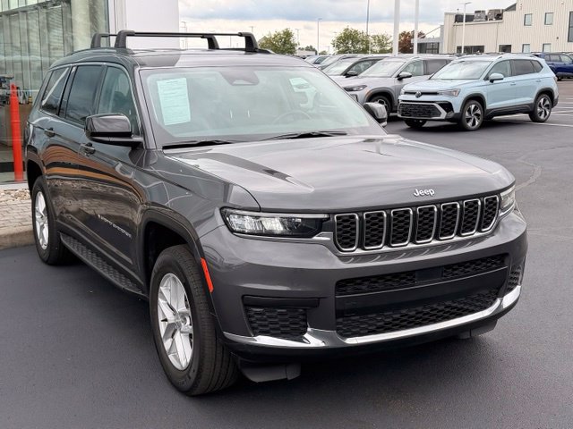 Used 2022 Jeep Grand Cherokee L Laredo w/ Luxury Tech Group I AWD/4WD image 6