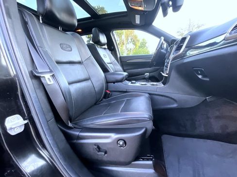 Used 2014 Jeep Grand Cherokee Overland AWD/4WD image 18