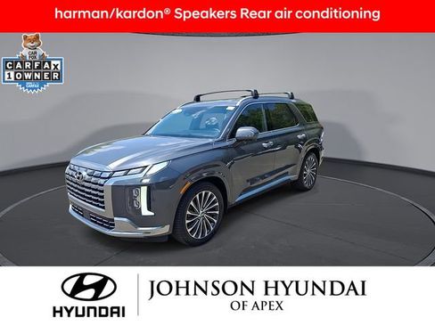 Used 2023 Hyundai Palisade Calligraphy w/ Winter Package AWD/4WD image 4
