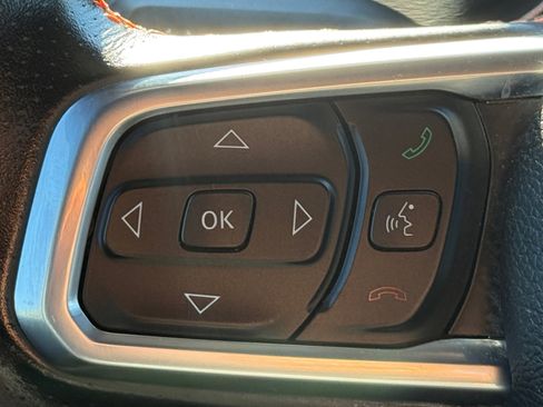 Certified 2020 Jeep Gladiator Mojave image 18