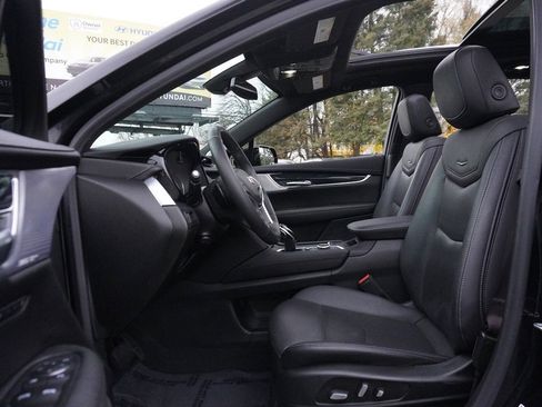 Used 2024 Cadillac XT5 Premium Luxury image 35